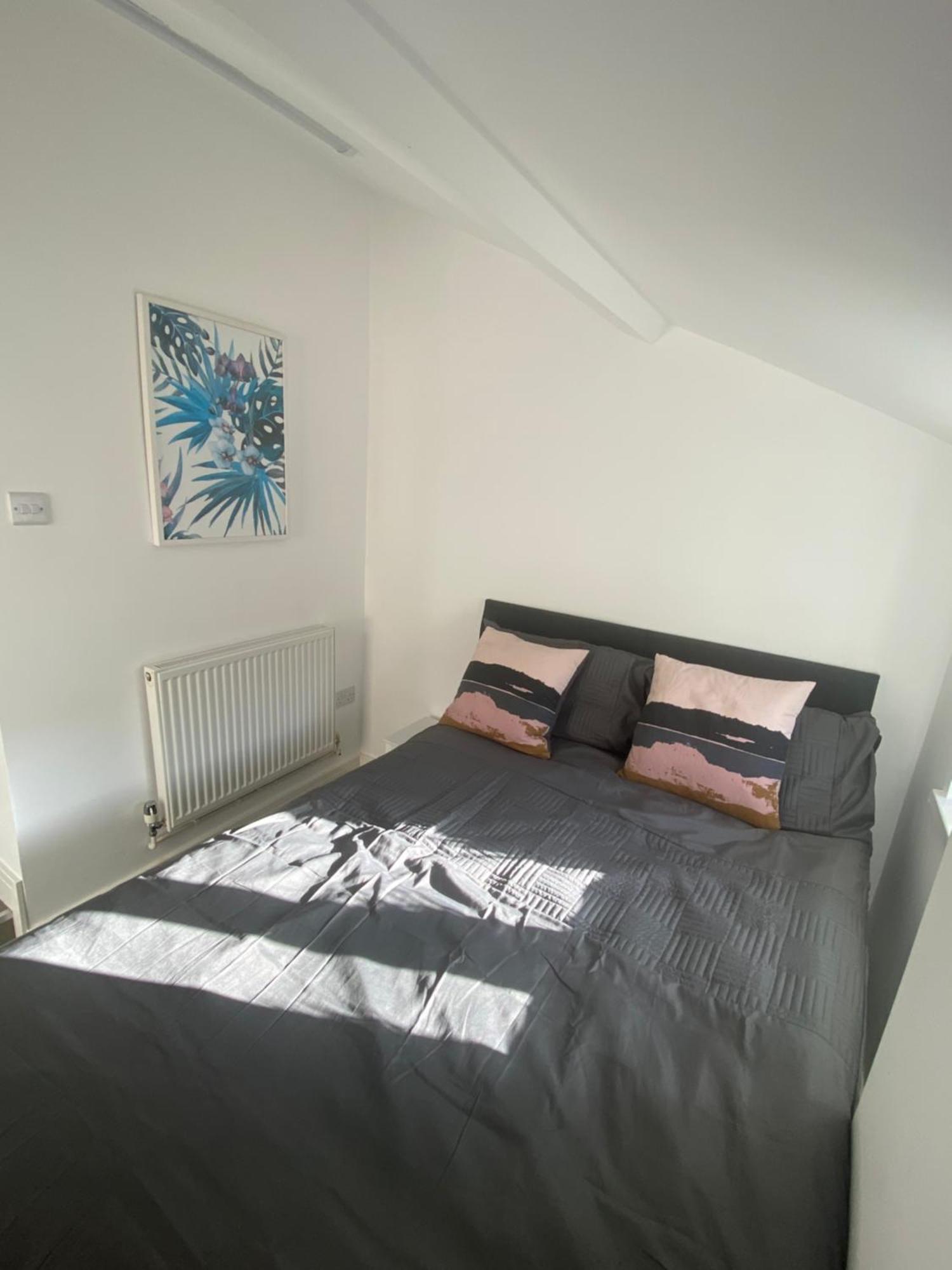 Rhondda Valleys With Breathtaking Riverside Views Llwynypia Exterior foto
